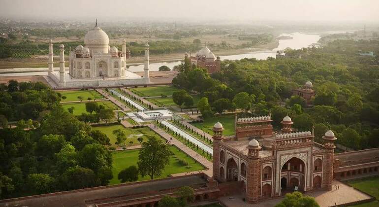 Visite privée du Taj Mahal et d'Agra depuis Delhi en voiture