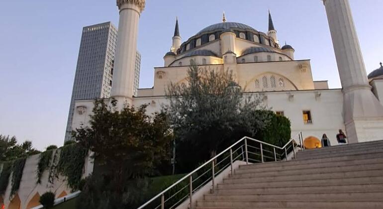 Entdecken Sie die schöne Stadt Tirana Albanien — #5