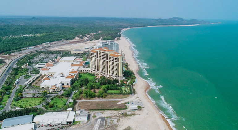 Passeio a pé por Vung Tau Organizado por Ha Chu