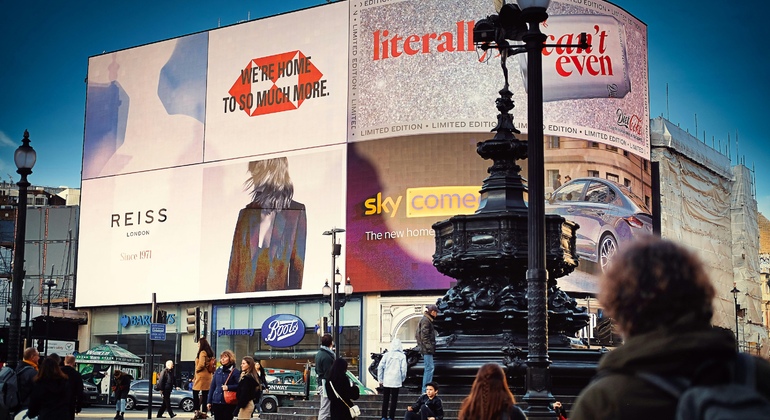 discover-soho-chinatown-on-foot-es-7