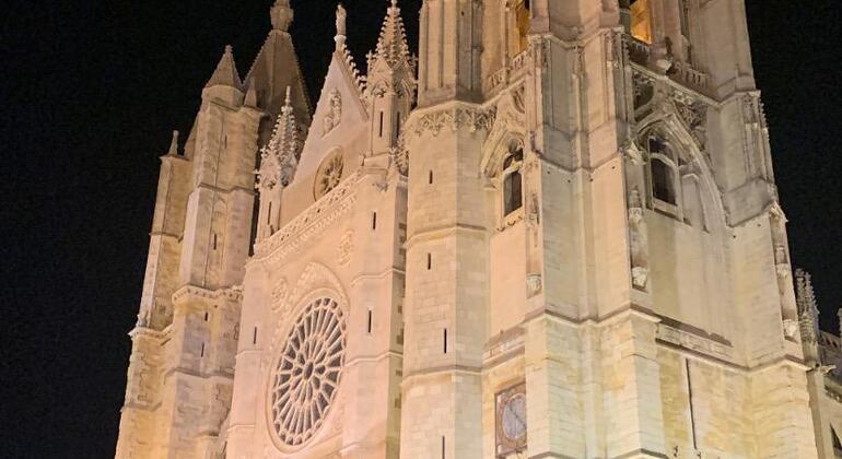 leon-in-ninety-minutes-history-legends-secrets-en-3