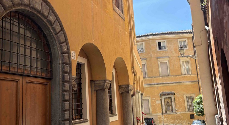 recorrido-guiado-por-la-historia-belleza-de-roma-es-5