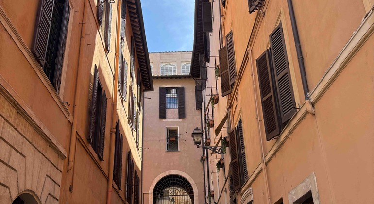 recorrido-guiado-por-la-historia-belleza-de-roma-es-10