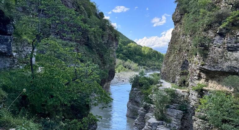 Osumi-Schlucht & Bogova-Wasserfall-Flucht Albanien — #9