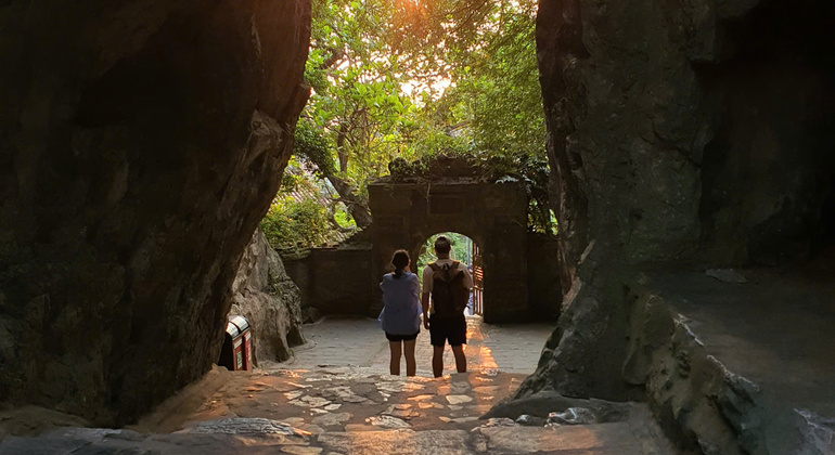 Templos ocultos y Montaña de Mármol: Un recorrido gratuito por Da Nang Vietnam — #8