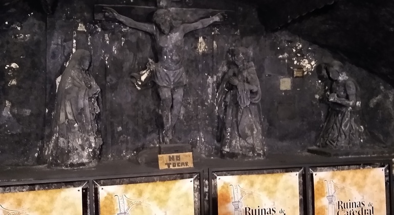 Tour de Misterios de Tumbas y Criptas: Antigua Guatemala
