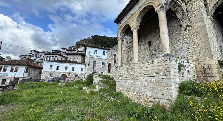 Recorrido por la belleza de Berat Albania — #2