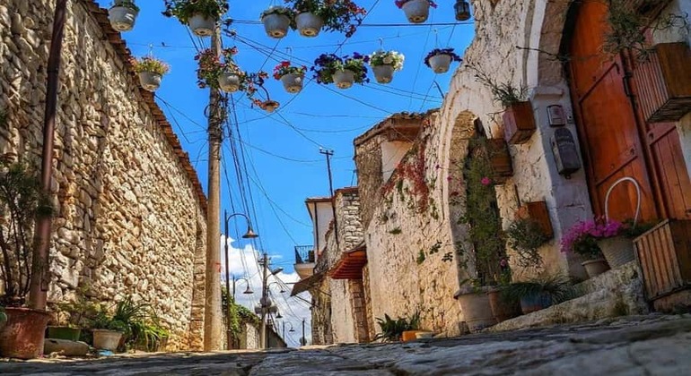 Recorrido por la belleza de Berat Albania — #12