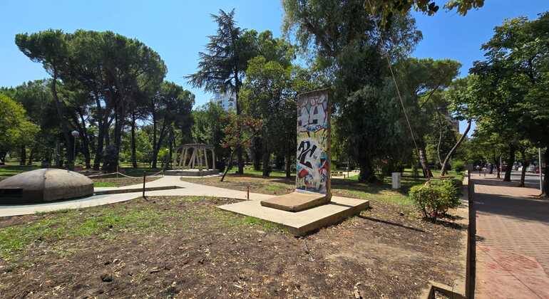 Tirana Bike Tour: Descubra la Capital Sobre dos Ruedas Albania — #8