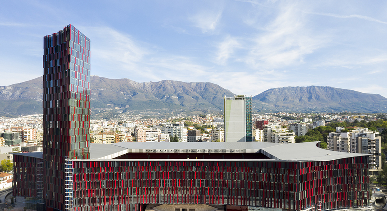 Visite à vélo de Tirana avec un guide local Albanie — #14