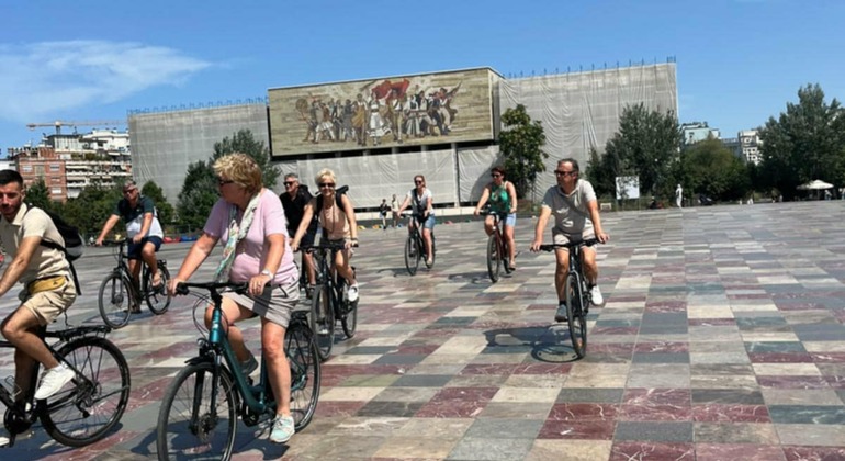 Visite à vélo de Tirana avec un guide local Albanie — #21
