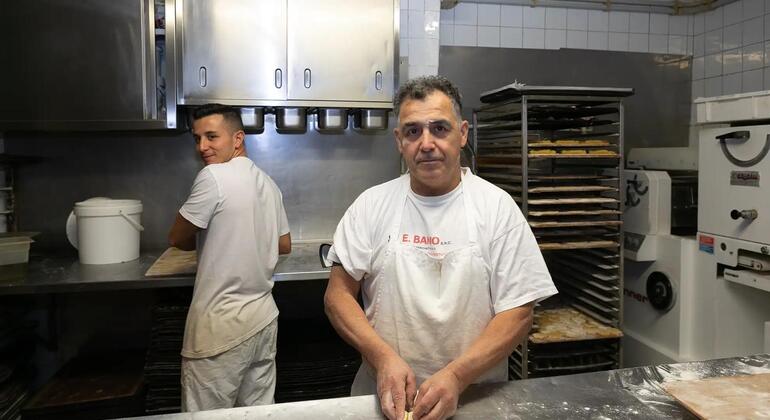 jewish-ghetto-gondola-ride-food-wine-tasting-es-6