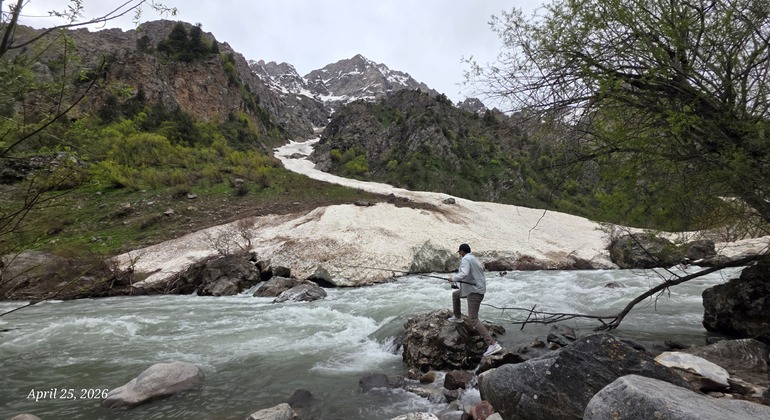 Explorar el Valle de Romit desde Dushanbe: Excursión en todoterreno por la naturaleza Tayikistán &mdash; #3