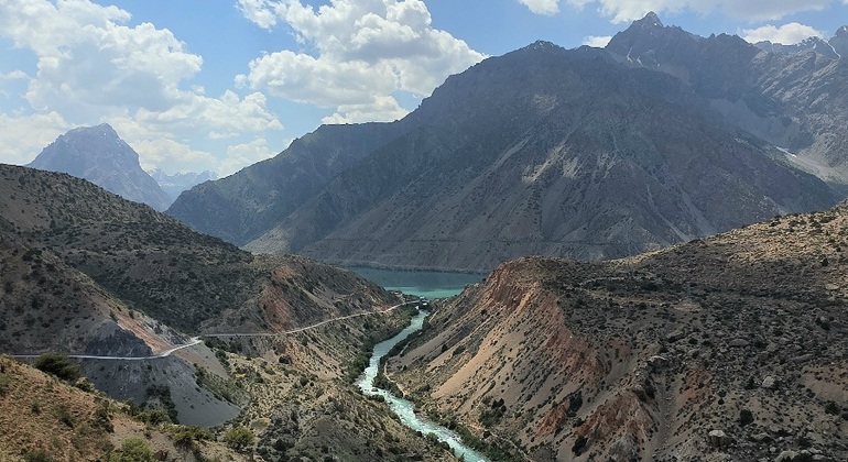 Excursión al lago Iskanderkul: La joya montañosa de Tayikistán