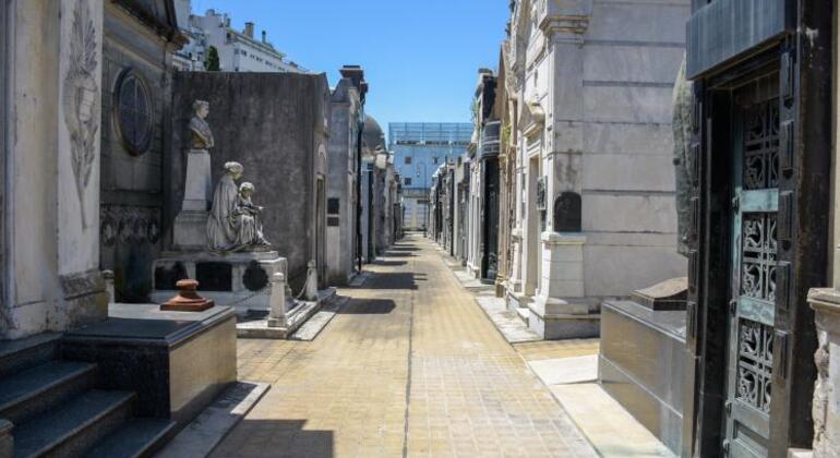 free-tour-por-el-cementerio-de-la-recoleta-es-5