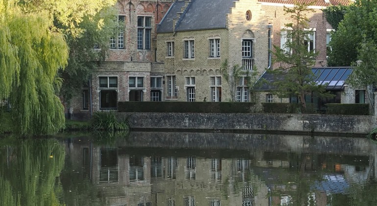 Brujas Autentica Free Tour: Historia Medieval, Guía Local y Chocolate Bélgica — #6