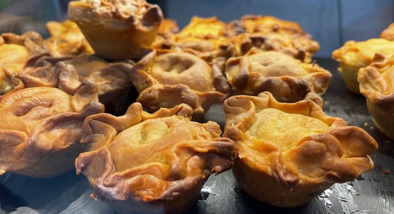 Porto Bites & Banter in Bolhão Market Free Tour Portugal — #13