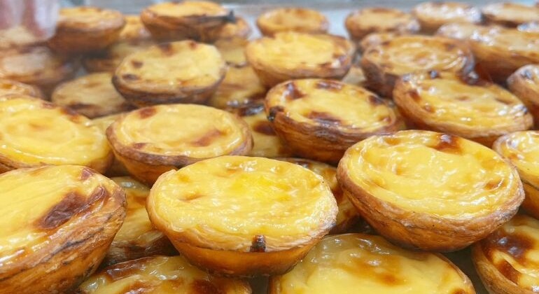 Porto Bites & Banter in Bolhão Market Free Tour Portugal — #9