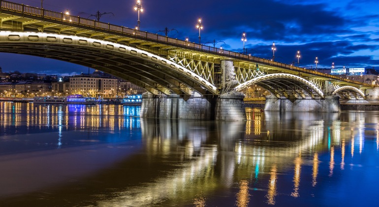 budapest-nocturno-paseo-en-barco-por-el-danubio-es-4