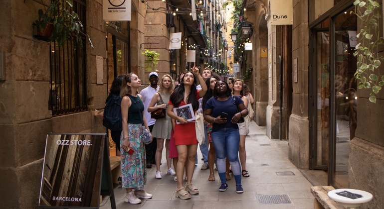walking-tour-of-barcelona-legends-artists-es-5