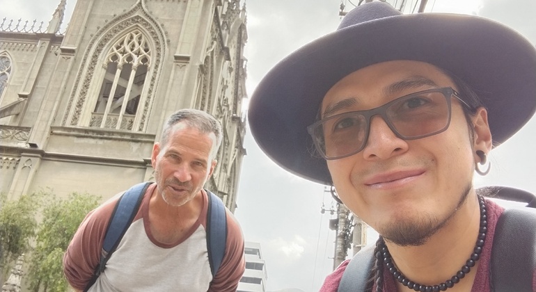 Quito no século XX: La Mariscal, Mercado de Artesanato e Museu Nacional Equador — #8