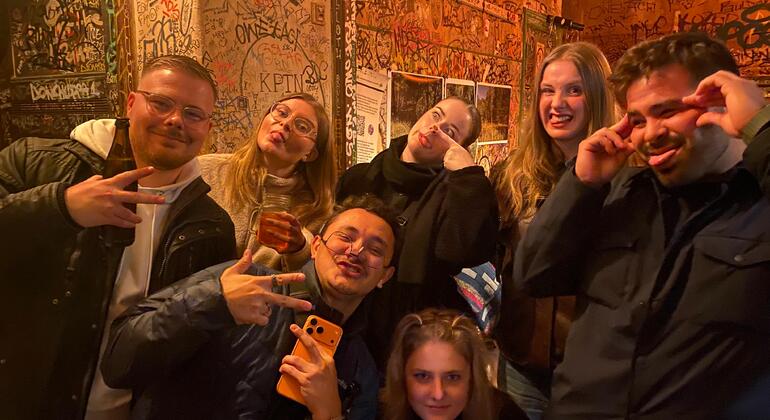 berlin-pubcrawl-shots-party-games-vip-club-entry-es-9