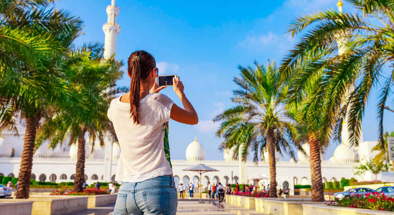 Aplicación de Audioguía: Abu Dabi y la Gran Mezquita Sheikh Zayed