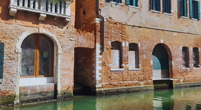 Descubra os canais de Veneza e os lugares típicos Itália — #13