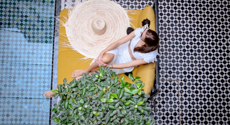 private-photoshoot-tour-in-marrakech-es-1