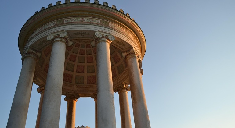 Surfeando la Ola: Estilo de Vida Muniqués en el Jardín Inglés Alemania — #2