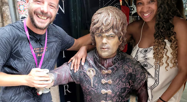 Walk of Shame & Laughter: A Super Fan Game of Thrones Free Tour