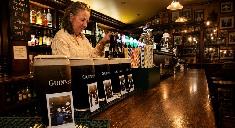 free-tour-explore-the-city-pour-your-own-pint-es-5