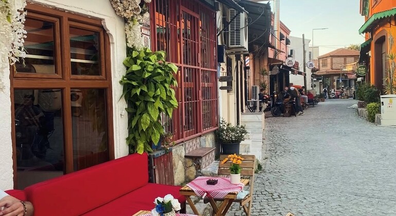 canoeing-wine-tasting-in-a-historic-cellar-es-3