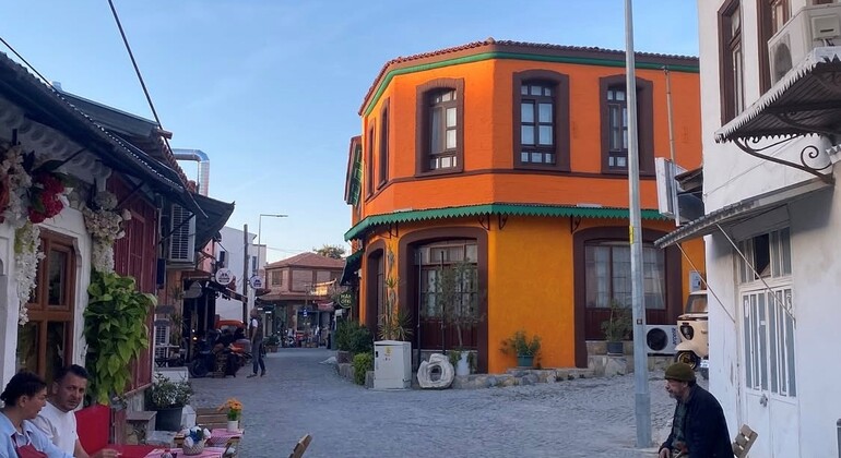 canoeing-wine-tasting-in-a-historic-cellar-es-4