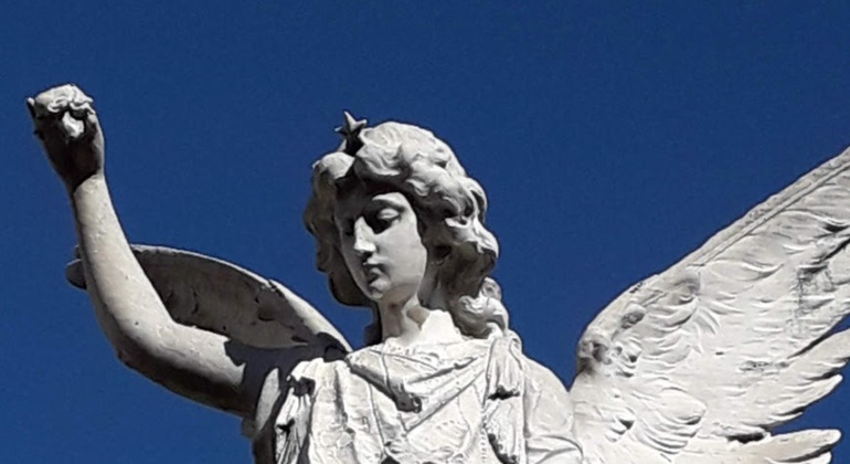 Verborgene Geschichten des Friedhofs von Recoleta Kostenlose Tour Argentinien — #2