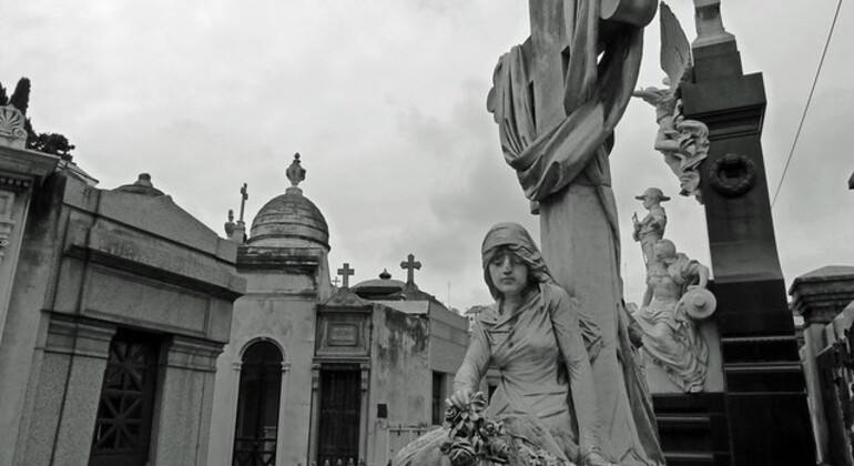 Verborgene Geschichten des Friedhofs von Recoleta Kostenlose Tour Argentinien — #4