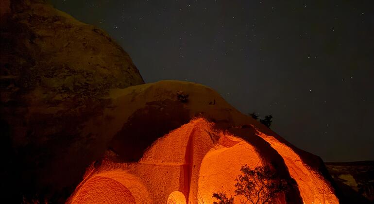 walk-like-a-monk-in-medieval-cappadocia-night-hiking-es-4