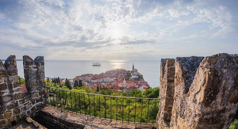 free-evening-sunset-tour-of-historic-piran-es-3