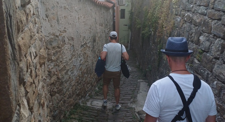 free-evening-sunset-tour-of-historic-piran-es-6