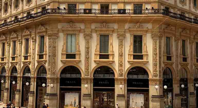 Spazieren Sie durch das Mailänder Zentrum und lernen Sie etwas über die Geschichte Italien — #4