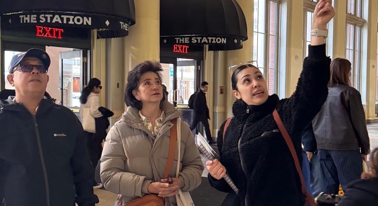 Discover Vancouver: Free Tour through History & Modernity Canada &mdash; #4