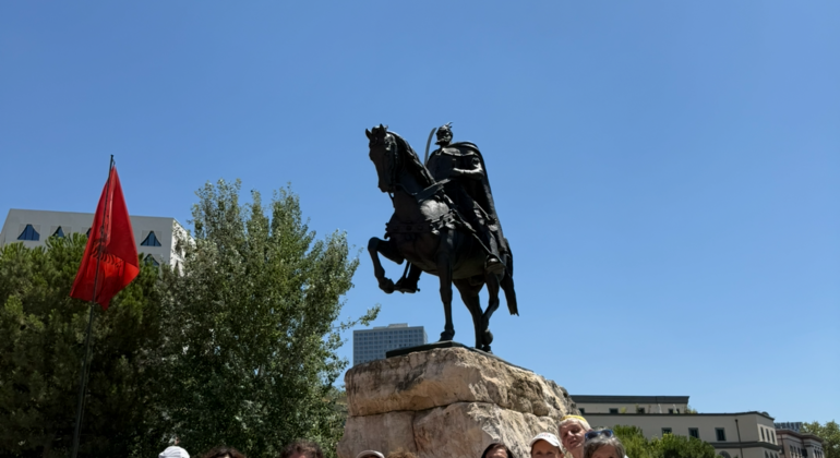 Von der Diktatur zur Freiheit: Eine Reise durch die Zeit Albanien — #3