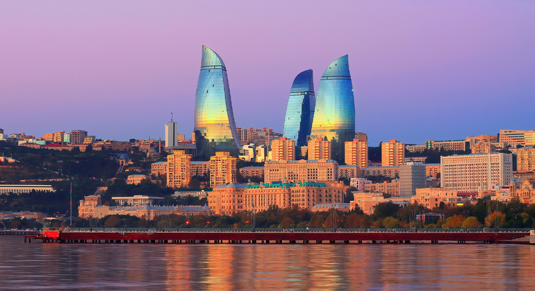 Tour della città di Baku: Gita in gondola e ruota panoramica Azerbaigian — #4