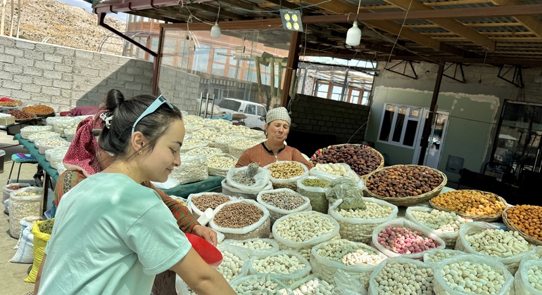 Passeio a pé gratuito por Samarkand Uzbequistão — #13