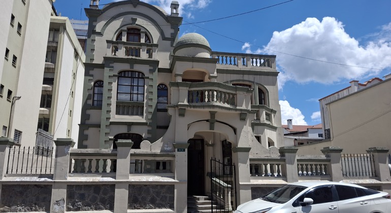 Between Murals and Flavors: Modern Quito on Foot Ecuador — #4