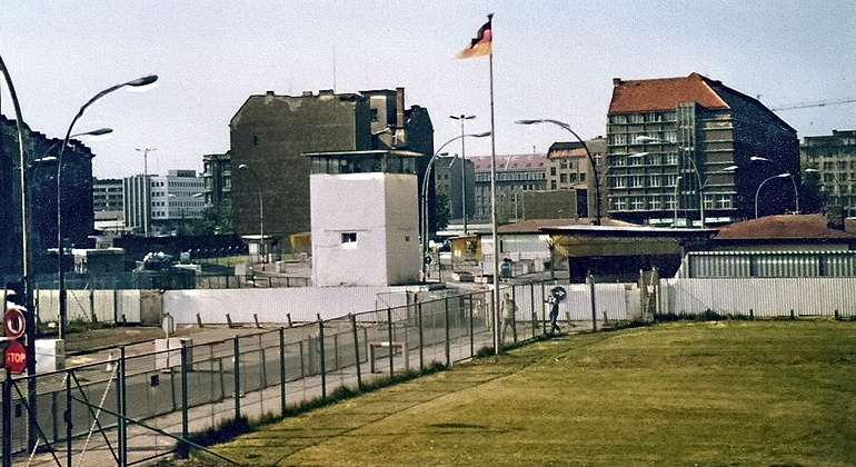 discover-berlin-stories-beyond-the-dates-es-3