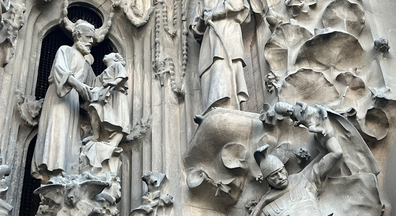 descubre-todo-lo-que-debes-saber-de-la-sagrada-familia-en-5