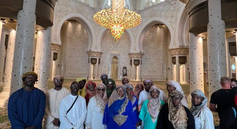 Abu Dhabi City Tour desde Dubai: Mezquitas y Cultura global.countries. — #7