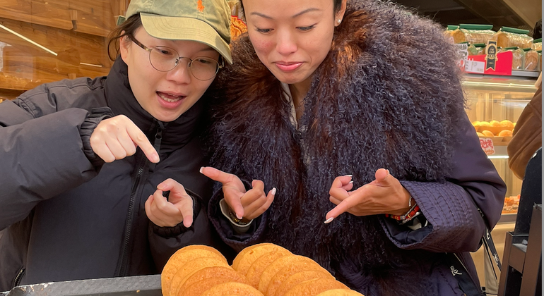 Crazy Yummy Free Food Tour & Local Hidden Gems in Central Shanghai (en anglais) Chine &mdash; #5