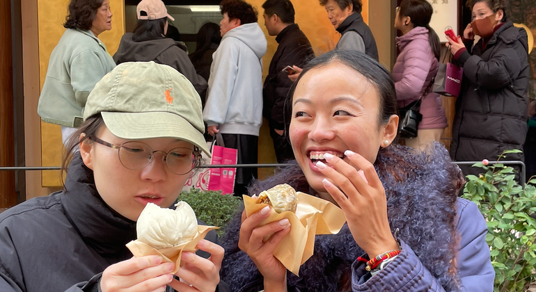 Crazy Yummy Free Food Tour & Local Hidden Gems in Central Shanghai (en anglais) Chine &mdash; #8